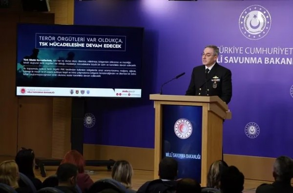 MSB'den PKK'nın feshine ilişkin açıklama! 'Sahada atılacak somut adımları yakından takip ediyoruz'